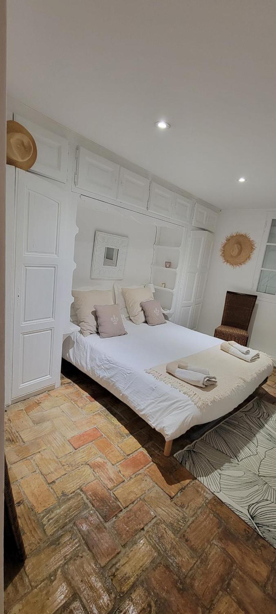 Petite Maison Mitoyenne Au Coeur De Saint Tropez Esterno foto